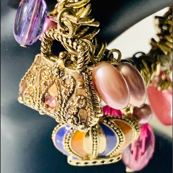 Elastic Purple Charm Bracelet - Picture 8 of 12